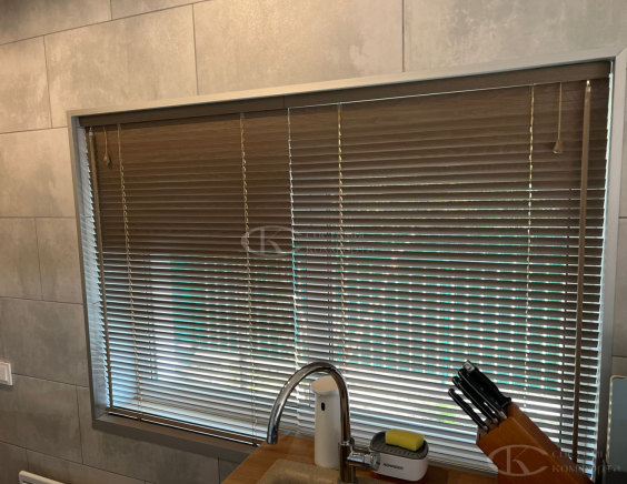 Горизонтальные жалюзи